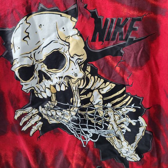 Nike Men's Red Tie Dyed With Skeleton Graphics T Shirt Size L 52924-0804 - Picture 3 of 8